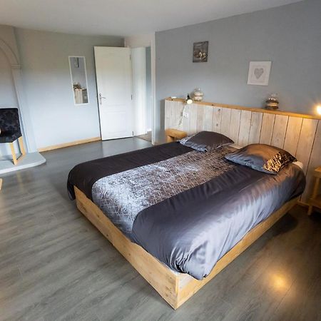 Gite 4 A 10 Pers Granges-sur-Vologne Exteriör bild